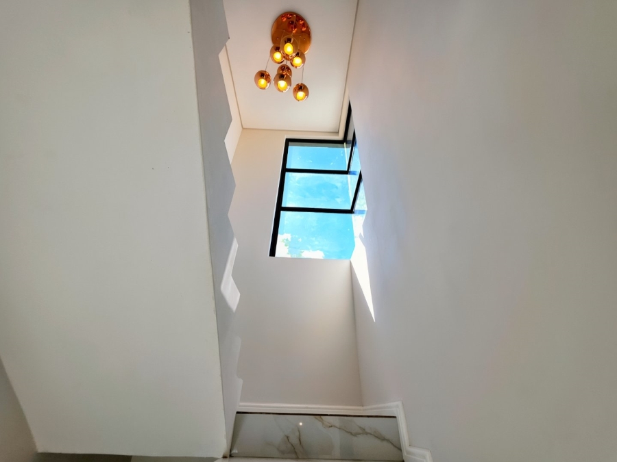 3 Bedroom Property for Sale in Sandown Western Cape